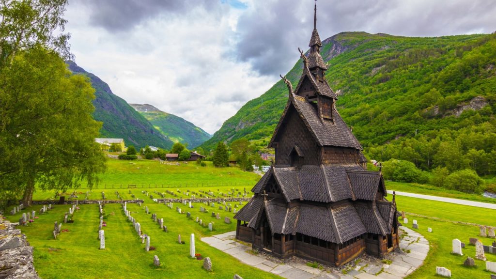 「アナと雪の女王」と「ヴァイキング」と「ノルウェーのスターブ教会」の関係は・・・
